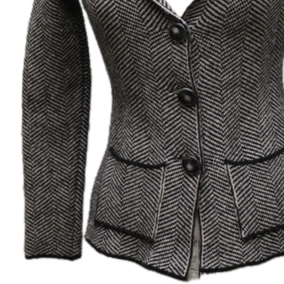 SusyMix Italy Wool Blend Herringbone Fitted Jacket. Stretchy. Warm. - Picture 4 of 11